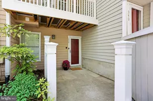 5821 Inman Park Cir, Rockville, MD 20852 - Photo 2