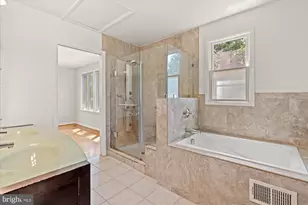 7504 Radnor Rd, Bethesda, MD 20817 - Photo 24