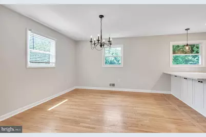 9902 Holmhurst Road, Bethesda, MD 20817 - Photo 8