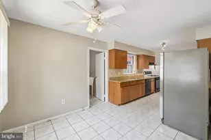 8839 Tuckerman Ln, Rockville, MD 20854 - Photo 34