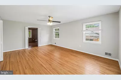8839 Tuckerman Lane, Rockville, MD 20854 - Photo 14