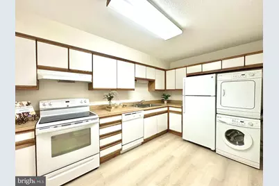 3330 N Leisure World Boulevard #5-820, Silver Spring, MD 20906 - Photo 12