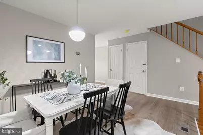 15608 Cliff Swallow Way, Rockville, MD 20853 - Photo 8