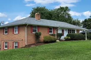 9 Stoneyhurst Ct, Olney, MD 20832 - Photo 1