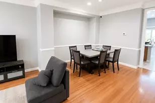 506 Fallsgrove Dr, Rockville, MD 20850 - Photo 4