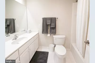 506 Fallsgrove Drive, Rockville, MD 20850 - Photo 14