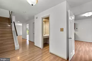 19715 Greenside Terrace, Montgomery Village, MD 20886 - Photo 4