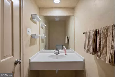 19715 Greenside Ter, Montgomery Village, MD 20886 - Photo 24