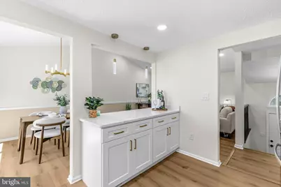 20716 Scottsbury Drive, Germantown, MD 20876 - Photo 16