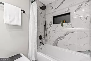20716 Scottsbury Dr, Germantown, MD 20876 - Photo 18