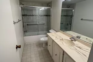 5225 Pooks Hill Rd, Bethesda, MD 20814 - Photo 10