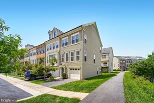 13201 Uffizi Ln, Clarksburg, MD 20871 - Photo 2