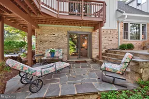 1988 Lancashire Dr, Potomac, MD 20854 - Photo 10