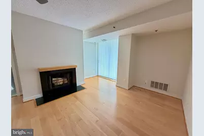 7500 Woodmont Avenue #S1019, Bethesda, MD 20814 - Photo 4