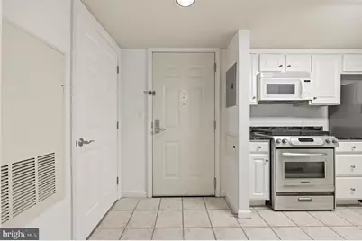 11710 Old Georgetown #327, North Bethesda, MD 20852 - Photo 8