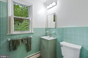 2213 Apple Tree Ln, Silver Spring, MD 20905 - Photo 20
