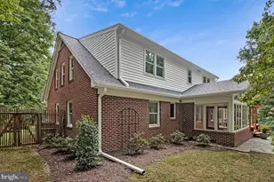2213 Apple Tree Ln, Silver Spring, MD 20905 - Photo 32