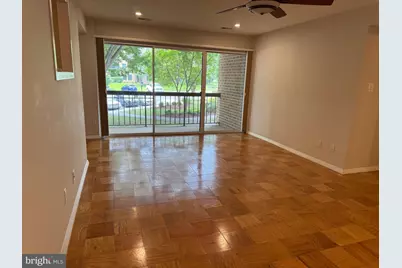 5817 Edson Lane #101, Rockville, MD 20852 - Photo 2