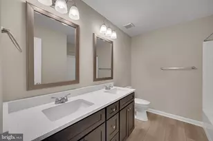 8101 Chelaberry Ct, Gaithersburg, MD 20879 - Photo 22