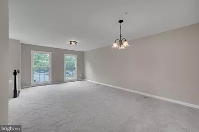 8101 Chelaberry Court, Gaithersburg, MD 20879 - Photo 6