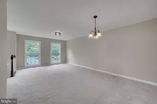8101 Chelaberry Ct, Gaithersburg, MD 20879 - Photo 6