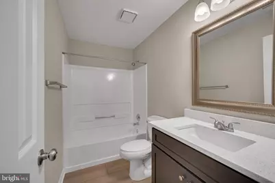 8101 Chelaberry Court, Gaithersburg, MD 20879 - Photo 30