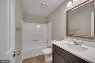 8101 Chelaberry Ct, Gaithersburg, MD 20879 - Photo 30
