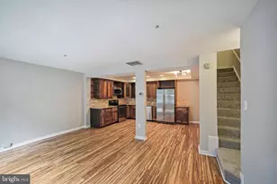 19 Harbor Tree, Gaithersburg, MD 20886 - Photo 2