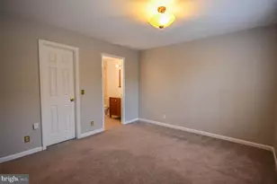 10715 Hampton Mill Terrace, Rockville, MD 20852 - Photo 14