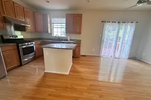 18641 Autumn Mist Dr, Germantown, MD 20874 - Photo 4
