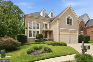 10417 Snow Point Dr, Bethesda, MD 20814 - Photo 2