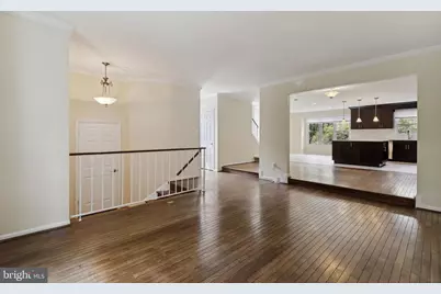 7230 Taveshire Way, Bethesda, MD 20817 - Photo 6