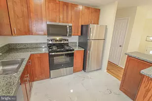 24201 Bush Hill Rd, Gaithersburg, MD 20882 - Photo 18