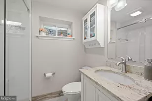 6709 Pemberton St, Bethesda, MD 20817 - Photo 38
