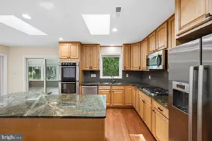 7016 Hopewood St, Bethesda, MD 20817 - Photo 20