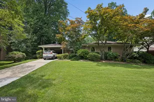 7016 Hopewood St, Bethesda, MD 20817 - Photo 2