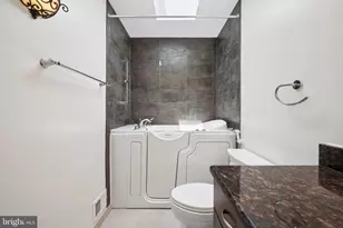 7016 Hopewood St, Bethesda, MD 20817 - Photo 44