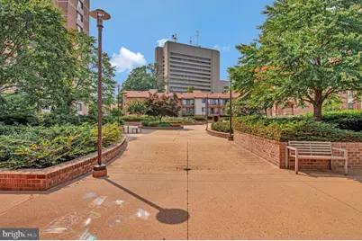 118 Monroe Street #118-1005, Rockville, MD 20850 - Photo 18