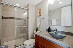 118 Monroe St, Rockville, MD 20850 - Photo 12