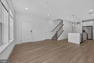 16184 Frederick Rd, Rockville, MD 20850 - Photo 10