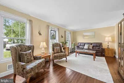19829 Spurrier Avenue, Poolesville, MD 20837 - Photo 4
