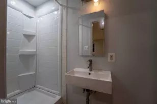 18246 Fox Chase Cir, Olney, MD 20832 - Photo 24
