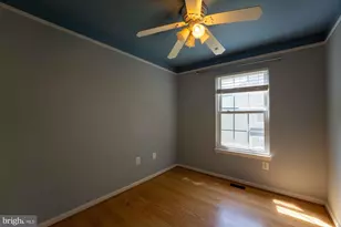 18246 Fox Chase Cir, Olney, MD 20832 - Photo 10