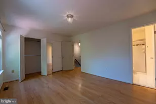 18246 Fox Chase Cir, Olney, MD 20832 - Photo 16