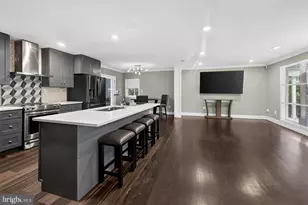 10 Shanandale Ct, Silver Spring, MD 20904 - Photo 2