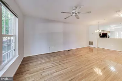 2022 University Boulevard W #11, Silver Spring, MD 20902 - Photo 6