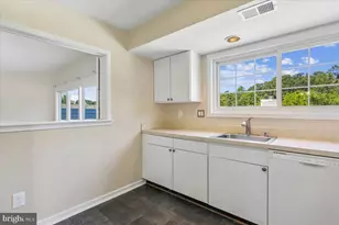 9803 Dockside Terrace, Gaithersburg, MD 20886 - Photo 20