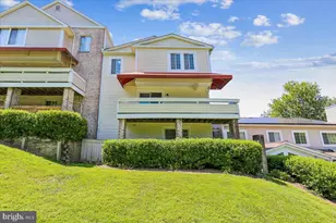 9803 Dockside Terrace, Gaithersburg, MD 20886 - Photo 2