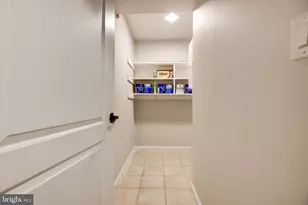6900 Heatherhill Rd, Bethesda, MD 20817 - Photo 42