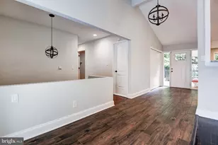 6900 Heatherhill Rd, Bethesda, MD 20817 - Photo 10